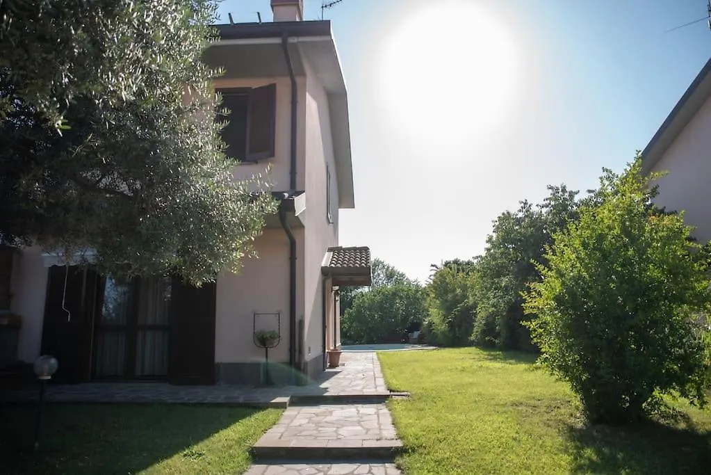 Casa Schatz Settala Milano Italy